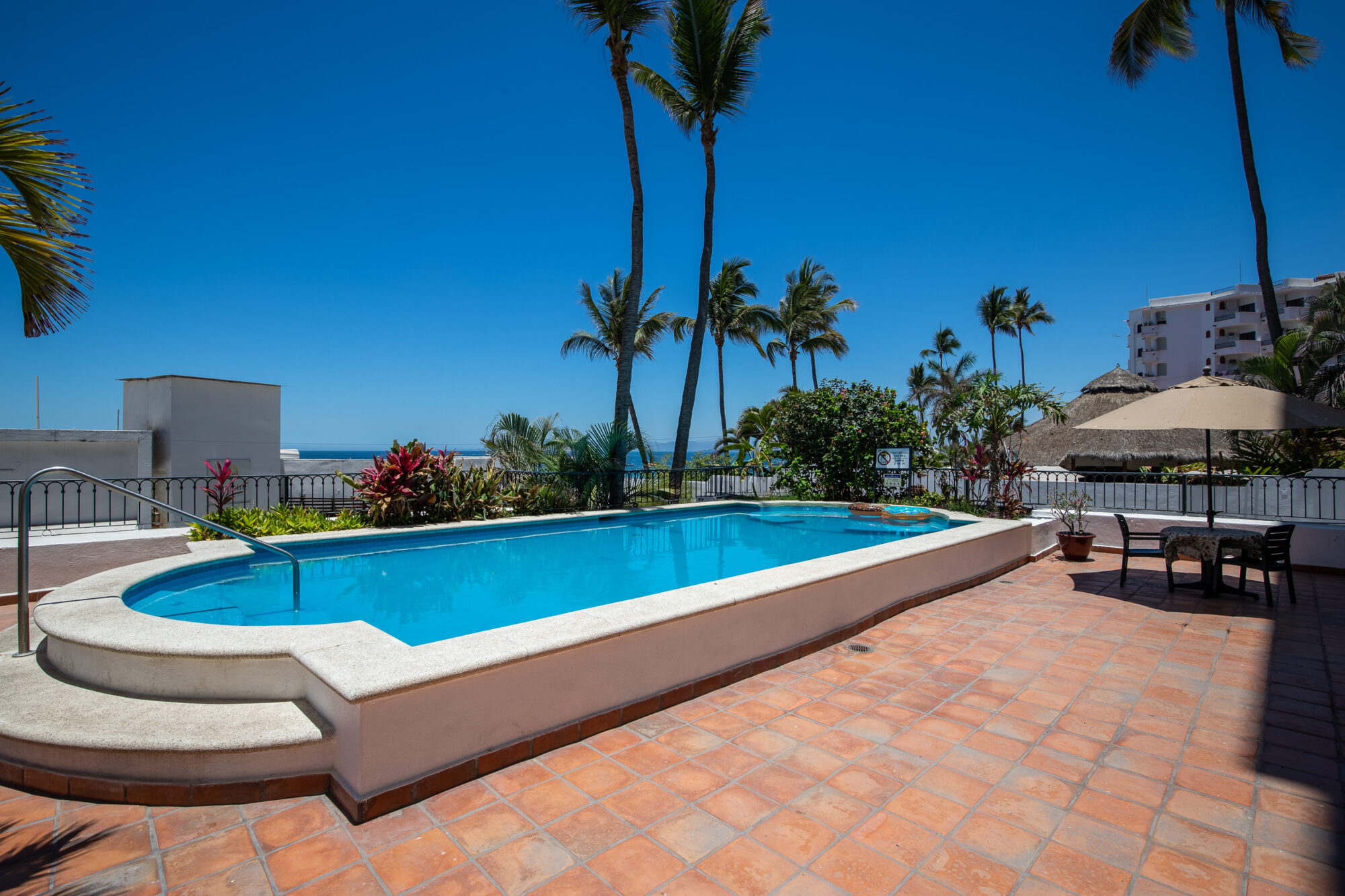 One Stree Beach - Pool_0001