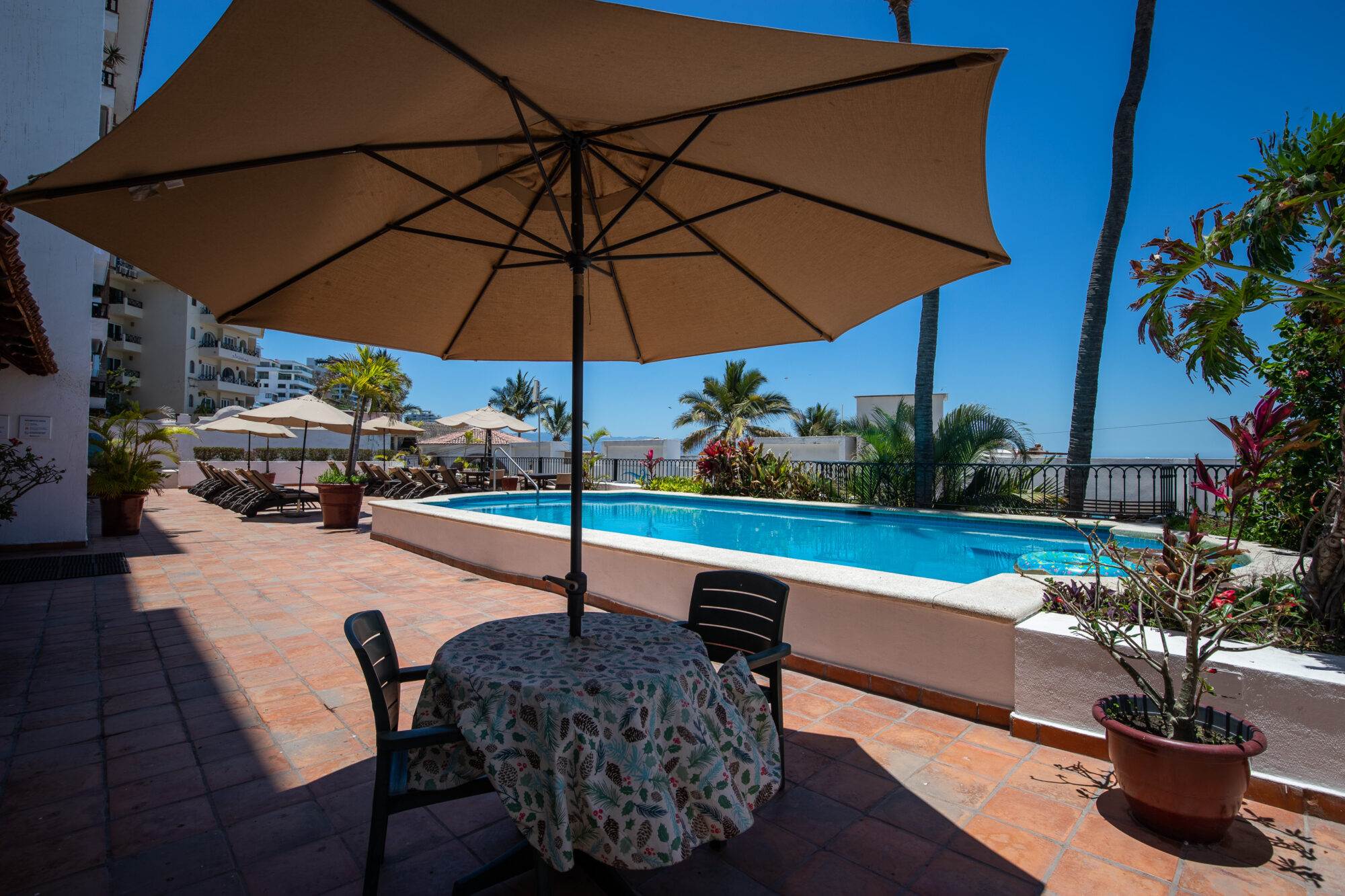 One Stree Beach - Pool_0004
