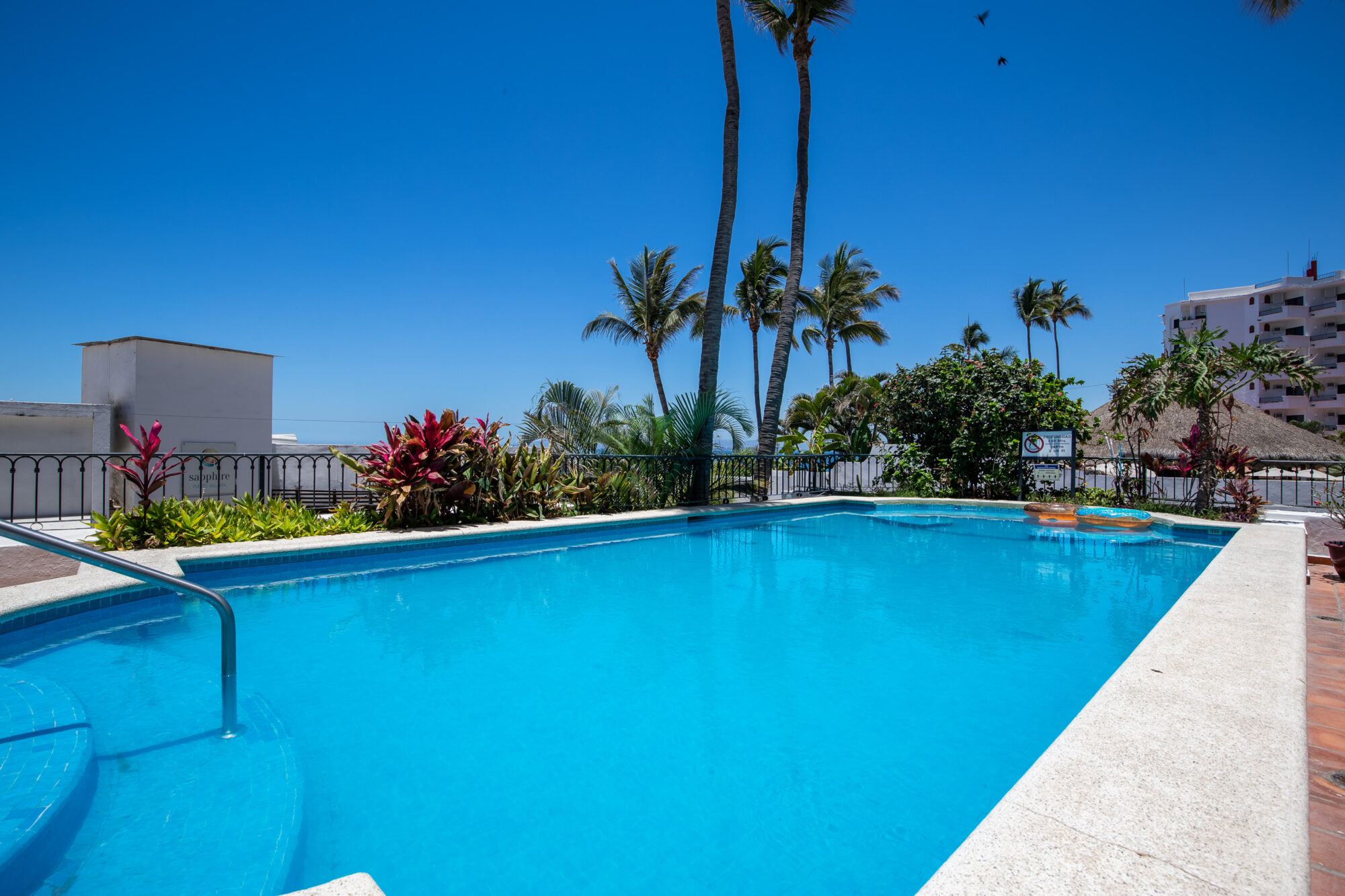 One Stree Beach - Pool_0005