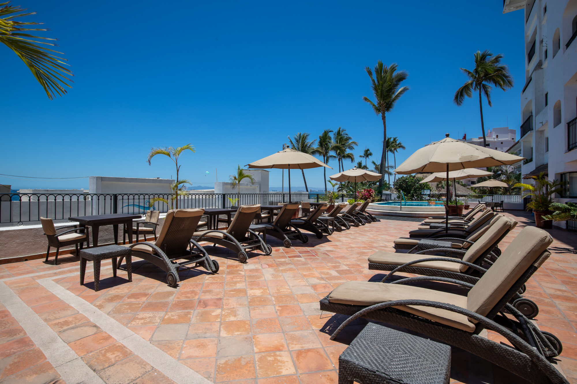 One Stree Beach - Pool_0010