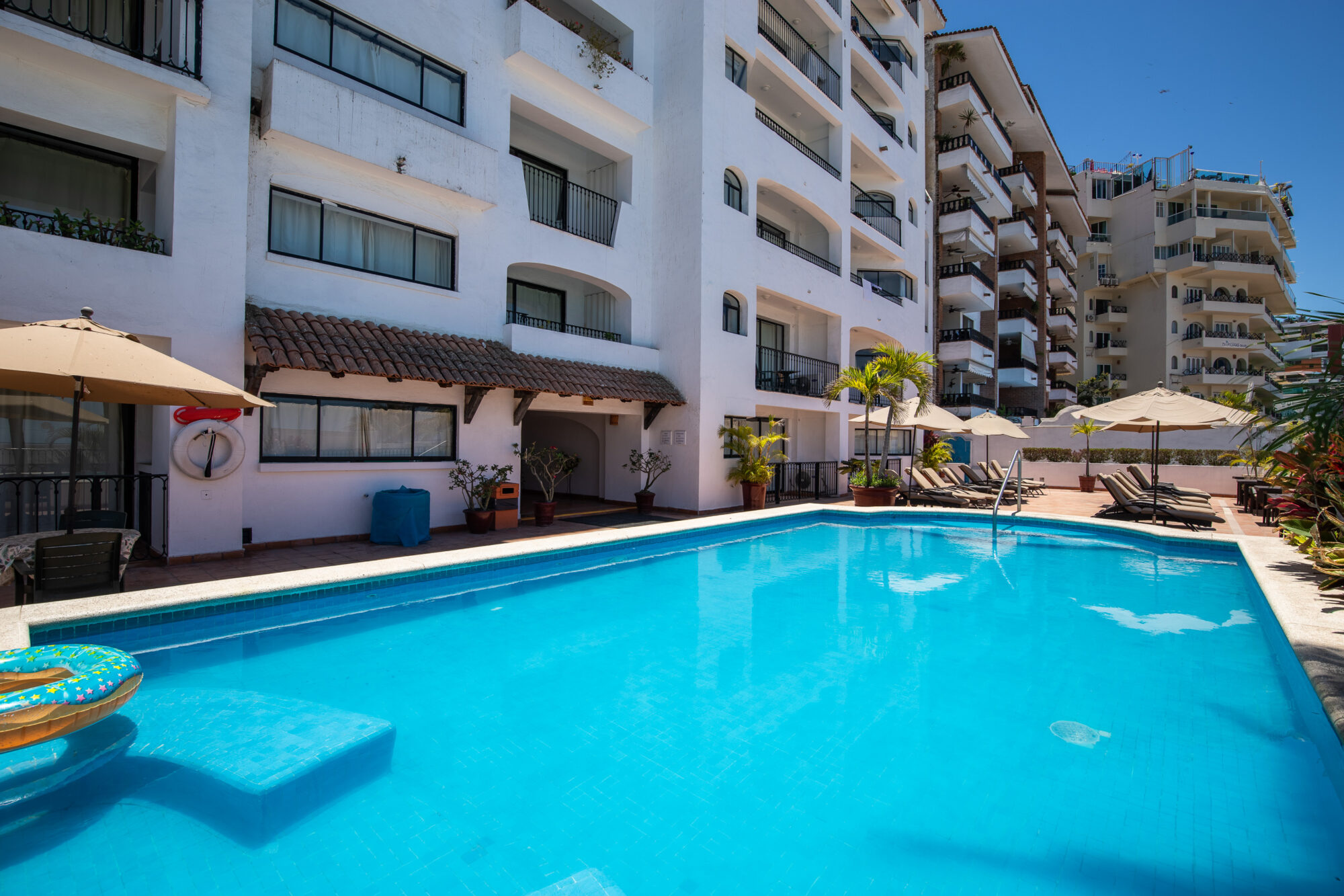 One Stree Beach - Pool_0012